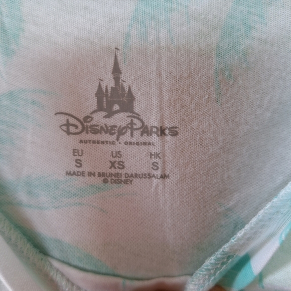 NWT Disney Parks Hong Kong Hawaiian Mickey Shirt. Womens size XS - Picture 2 of 6